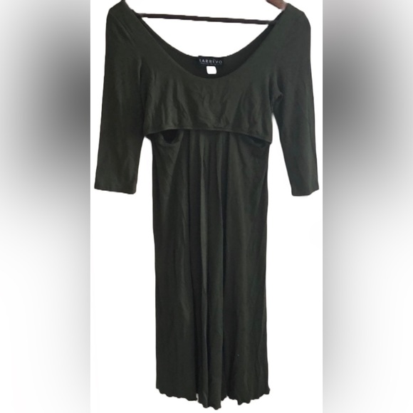Ladies Larrivo nursing gown/dress in forest green - Picture 1 of 8